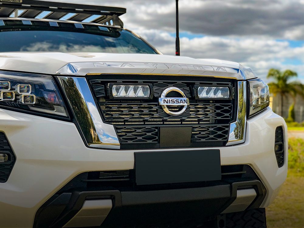 Nissan Navara (2021+) Grille Kit